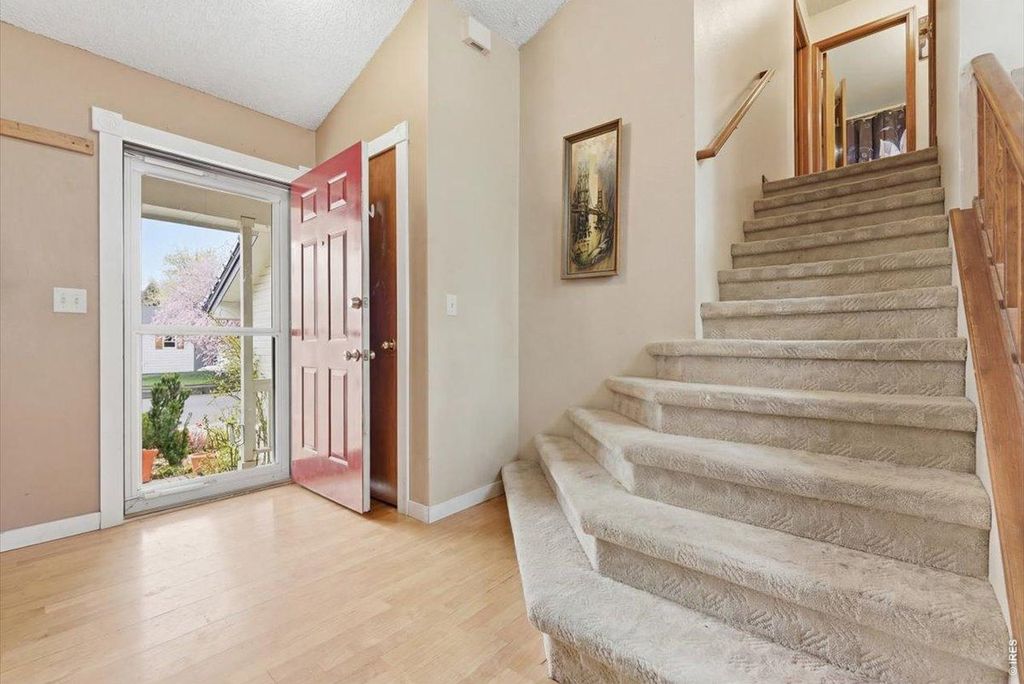 3448 Sam Houston Cir