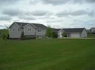 22916 Kopps Ln, Madison Lake, MN 56063