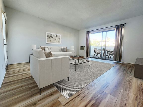 4th image of 1405 Amherst Ave APT 202