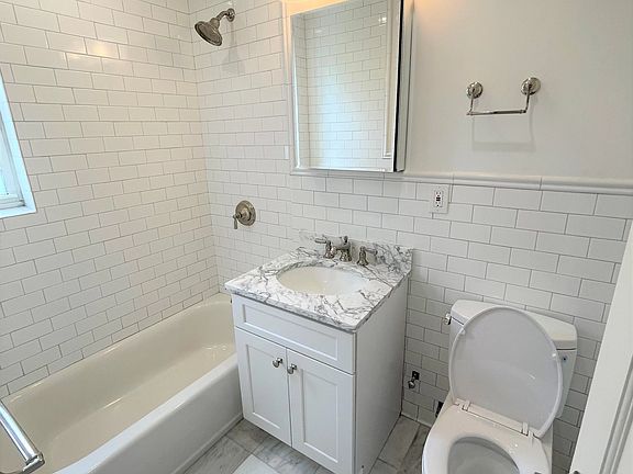 4th image of 74-45 Yellowstone Blvd #4J