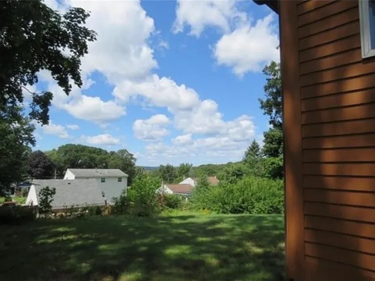 48 Bellevue Ave — Photo 23