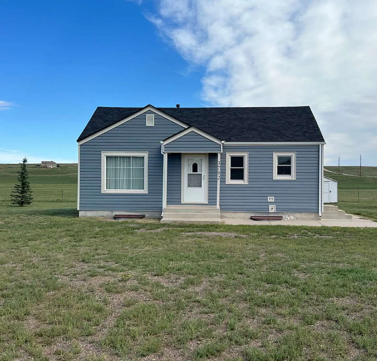 4 bed, 2.0 bath, $2,750 — Photo 1