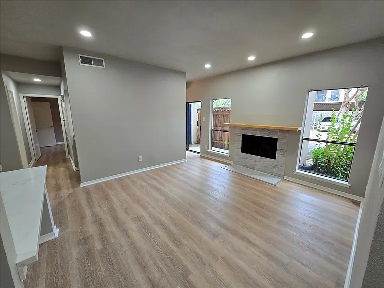 1818 Augusta Dr #15 — Photo 9