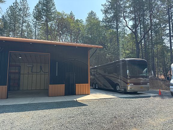 2nd image of 495 Ewe Creek Rd