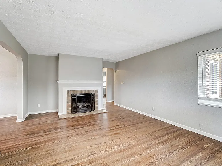 4016 Maricarr Dr — Photo 7