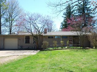 111 W Possum Rd, Springfield, OH 45506