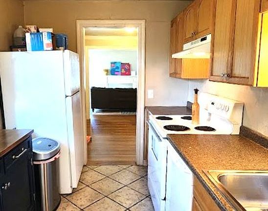 4th image of 800 NW 46th St