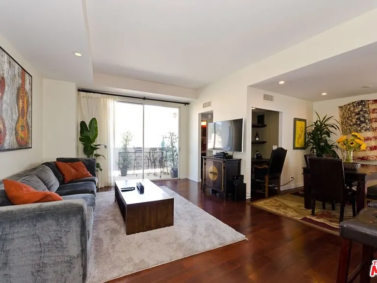 7250 Franklin Ave #901 — Photo 29