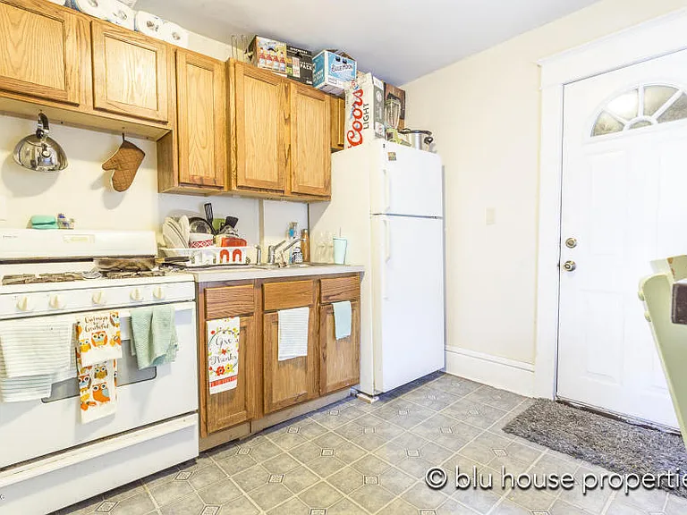 1238 Wealthy St SE #2 — Photo 6