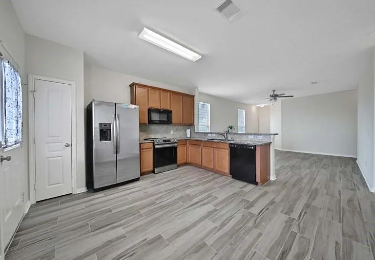 2619 Skyview Silver Dr — Photo 9