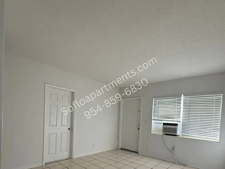 6244 Dewey St — Photo 2