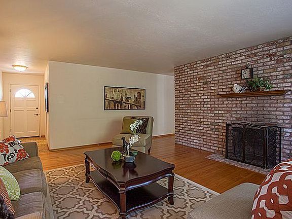 4th image of 1540 Johnson Ave