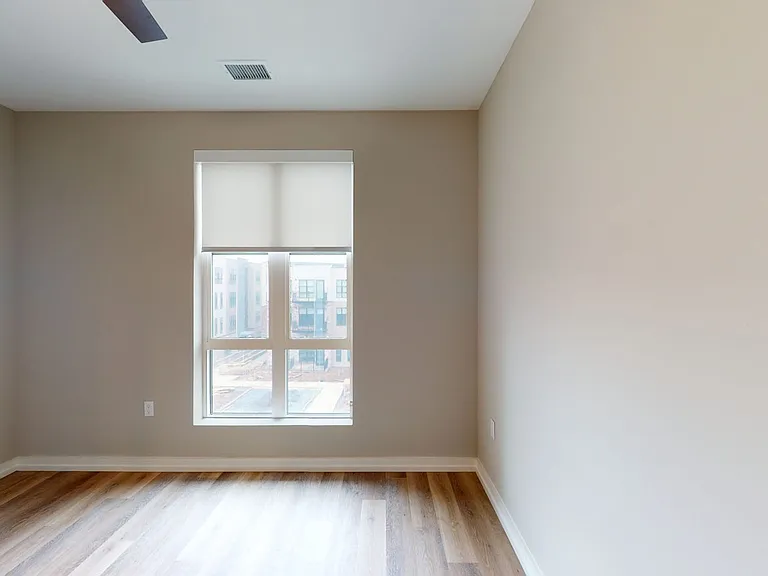 The George Apartments — Photo 91