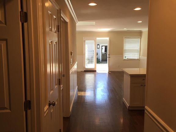 2nd image of 1123 Pine St #B