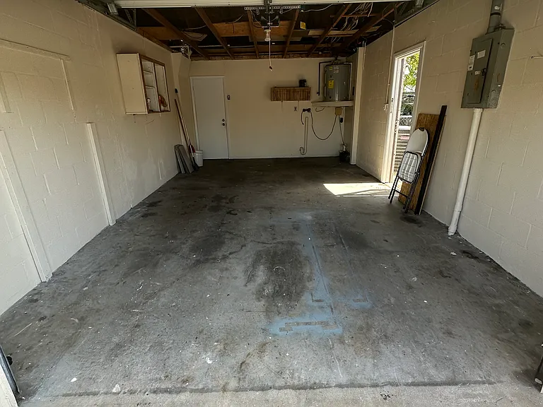9828 Woodstock Ln — Photo 24