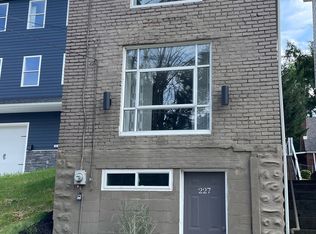 227 Wilbert St, Pittsburgh, PA 15211