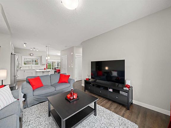 5th image of 536 N Cranford Dr SE