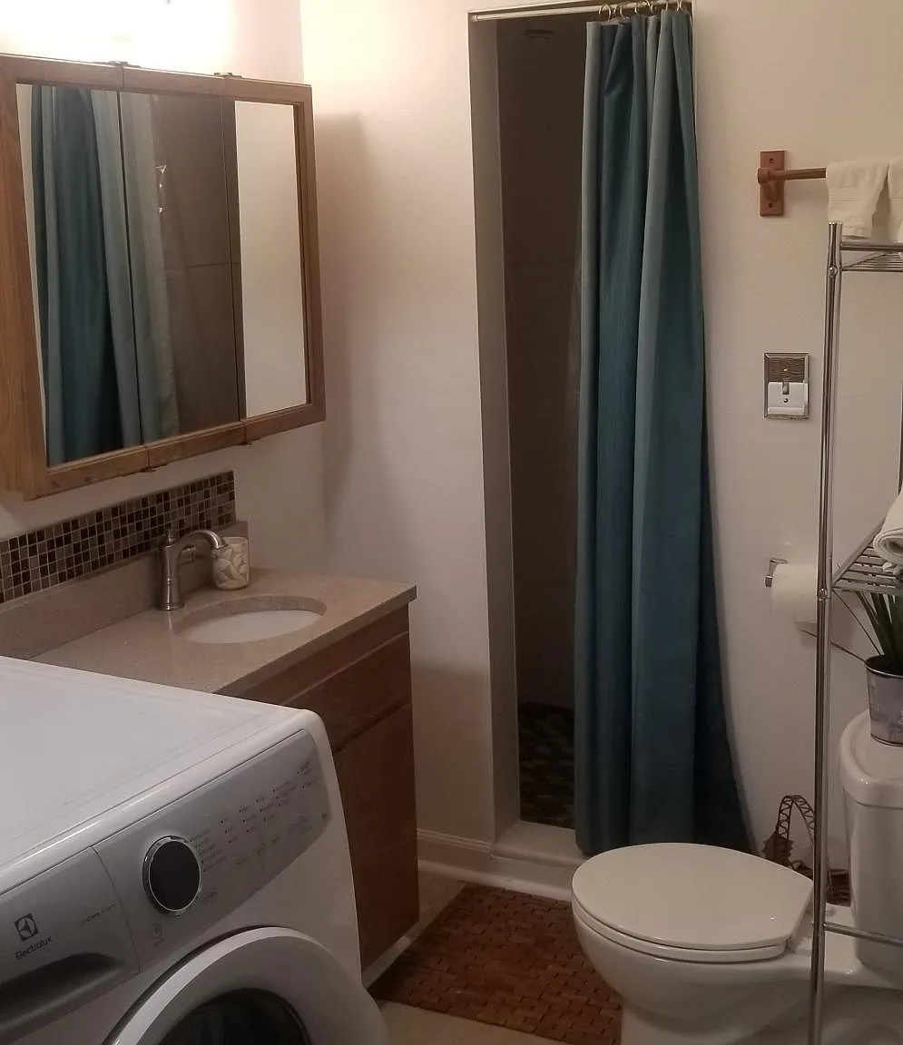 1 bed, 700 sqft, $1,700 — Photo 3