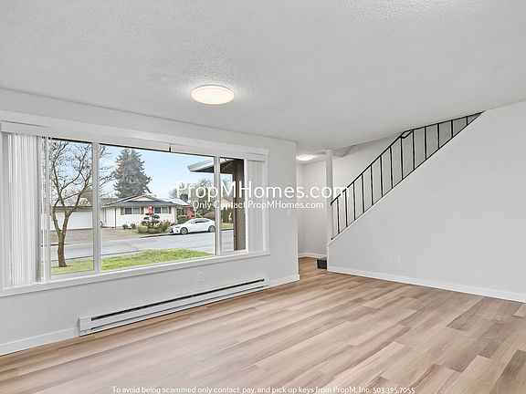 5th image of 124 NE 40th Ave