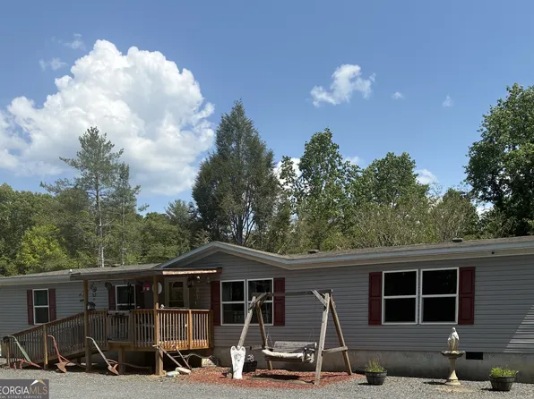 407 Knight Dr, Ellijay, GA 30540