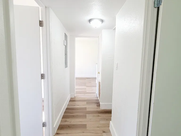 906 N Veterans Dr — Photo 14