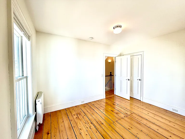 200 Main St #202 — Photo 22