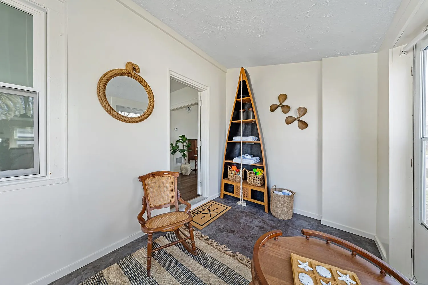 3 bed, 1128 sqft, $1,350 — Photo 4
