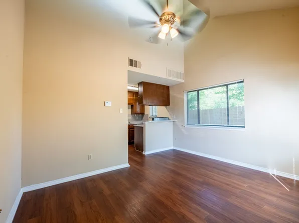 601 Nelray Blvd APT 10, Austin, TX 78751