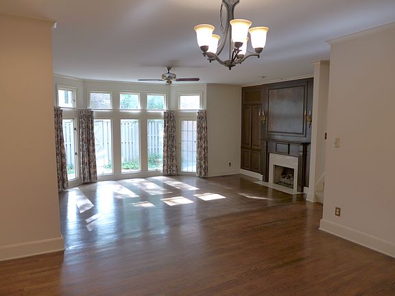 3rd image of 3535 Highland Court Dr