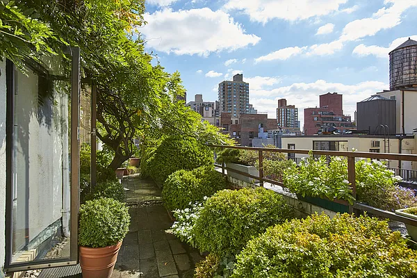 Sold by Stribling | media 14