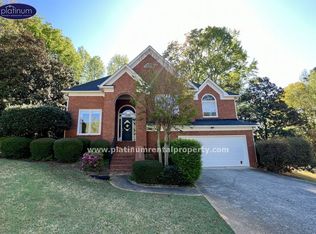 5975 Waterford Pl, Suwanee, GA 30024