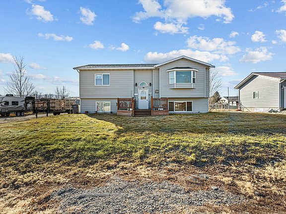 2nd image of 809 E Groschell St