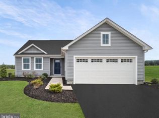 121 Limestone Dr, Dillsburg, PA 17019