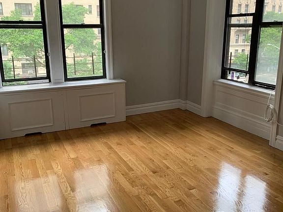 5th image of 220 W 98th St APT 3b