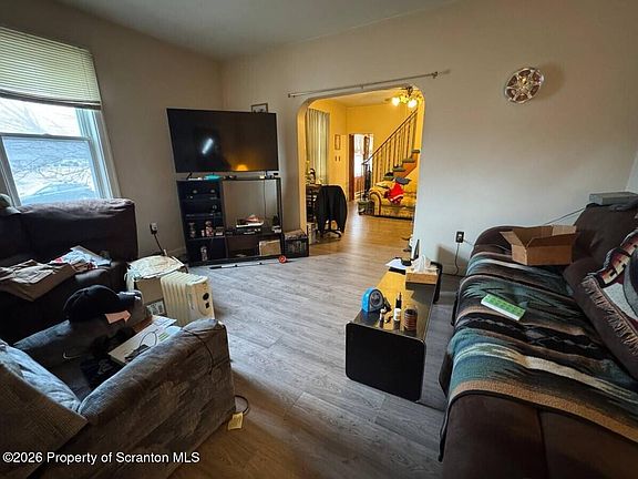 2nd image of 7 Spring St