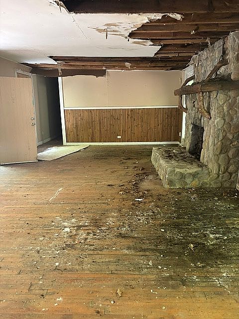 16th image of 26 Cold Spring Rd