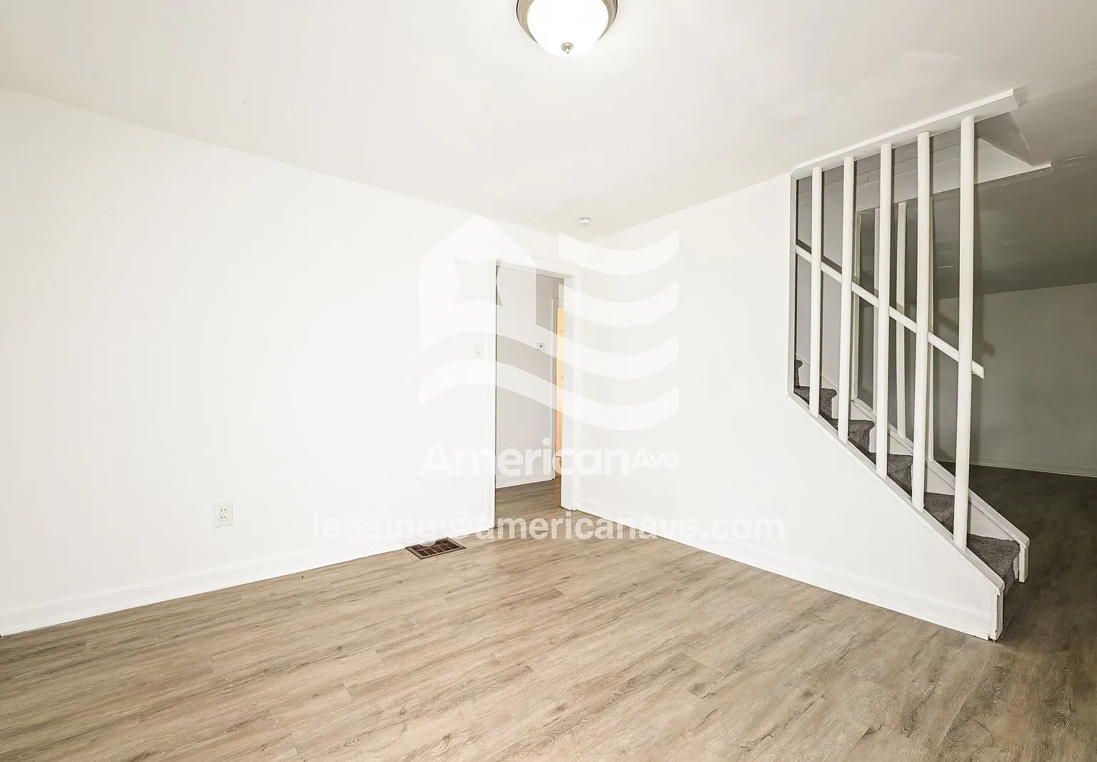 3 bed, 1.0 bath, 1163 sqft, $1,313 — Photo 4