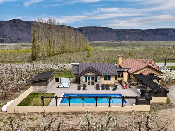 5814 Colockum Rd, Malaga, WA 98828