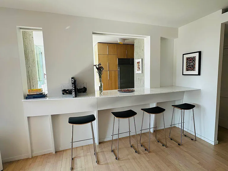 188 E 64th St #1506 — Photo 8