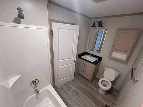 1083 W Highway 2 — Photo 14