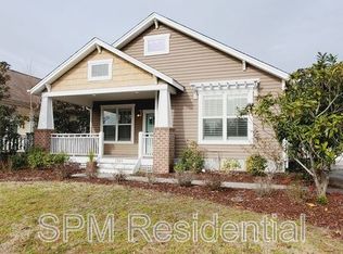 1207 Daisy Ct, Holly Ridge, NC 28445
