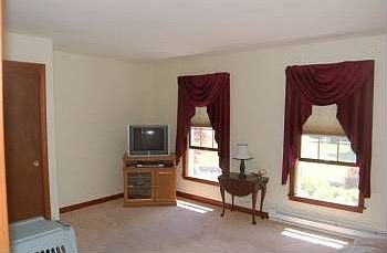 4th image of 5 Chesterwood Ct