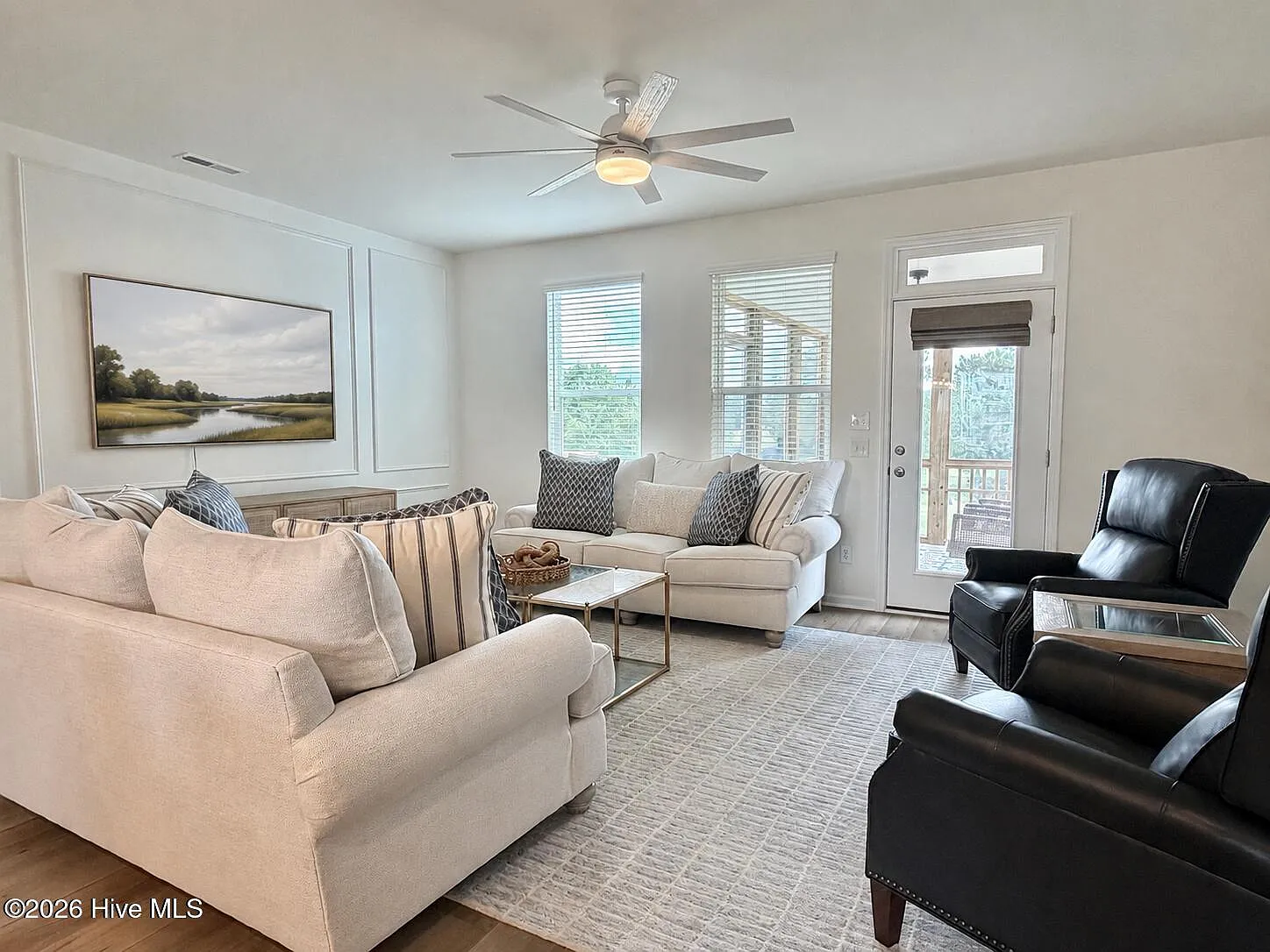 4 bed, 3.5 bath, 2160 sqft, $2,250 — Photo 3