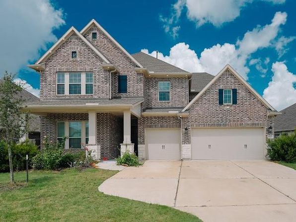 5823 Ash Valley Dr