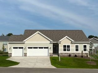 6692 Grouse Woods Rd, Deforest, WI 53532