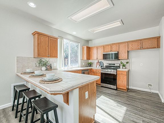 3rd image of 754 W Riviera Ln