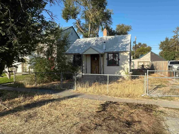 111 N 3rd St, Nyssa, OR 97913