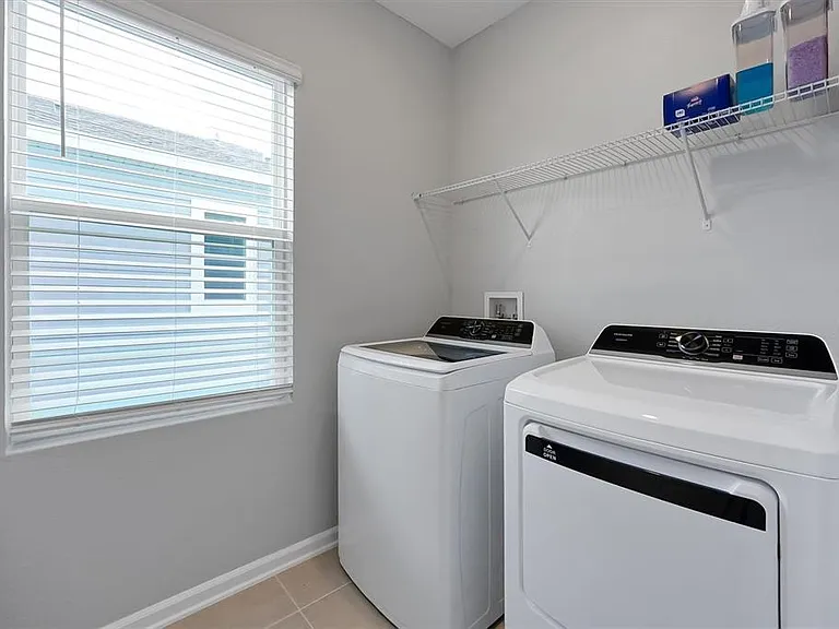 7245 Sienna Oak Aly — Photo 34