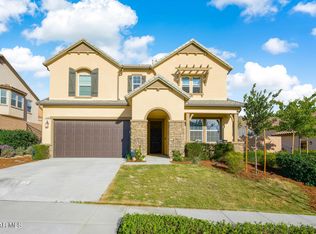 428 Almond Ln, Simi Valley, CA 93065