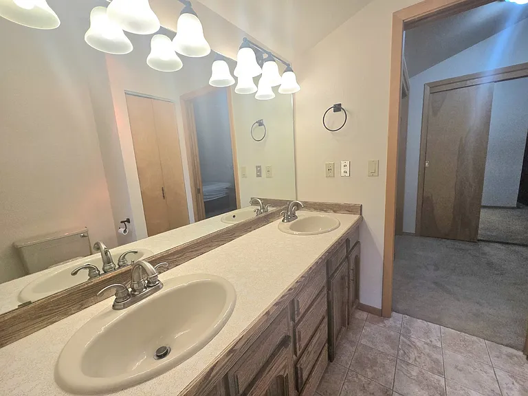 111 Spar Ln — Photo 16